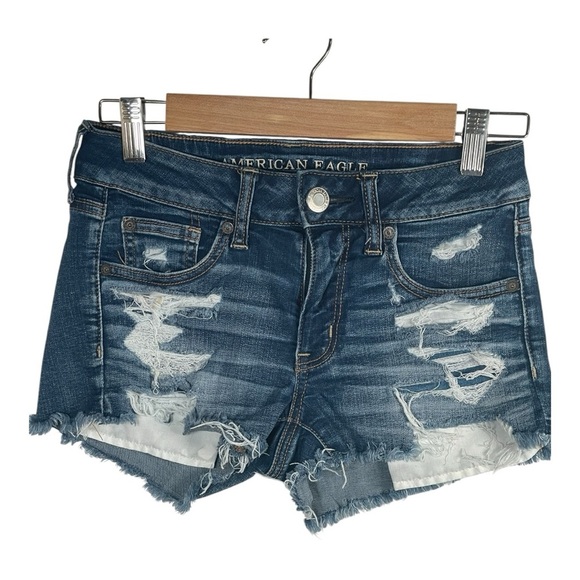 American Eagle 🦅 Shortie Distressed Ripped Denim Shorts Size 4 - Picture 2 of 10